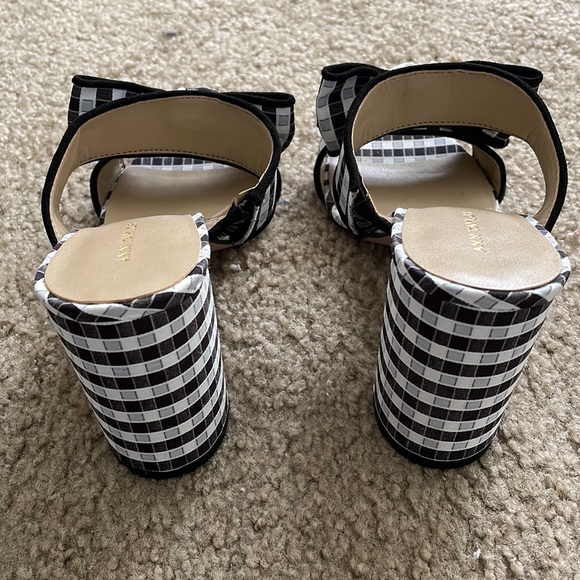 Ann Taylor Heels - Picture 2 of 4